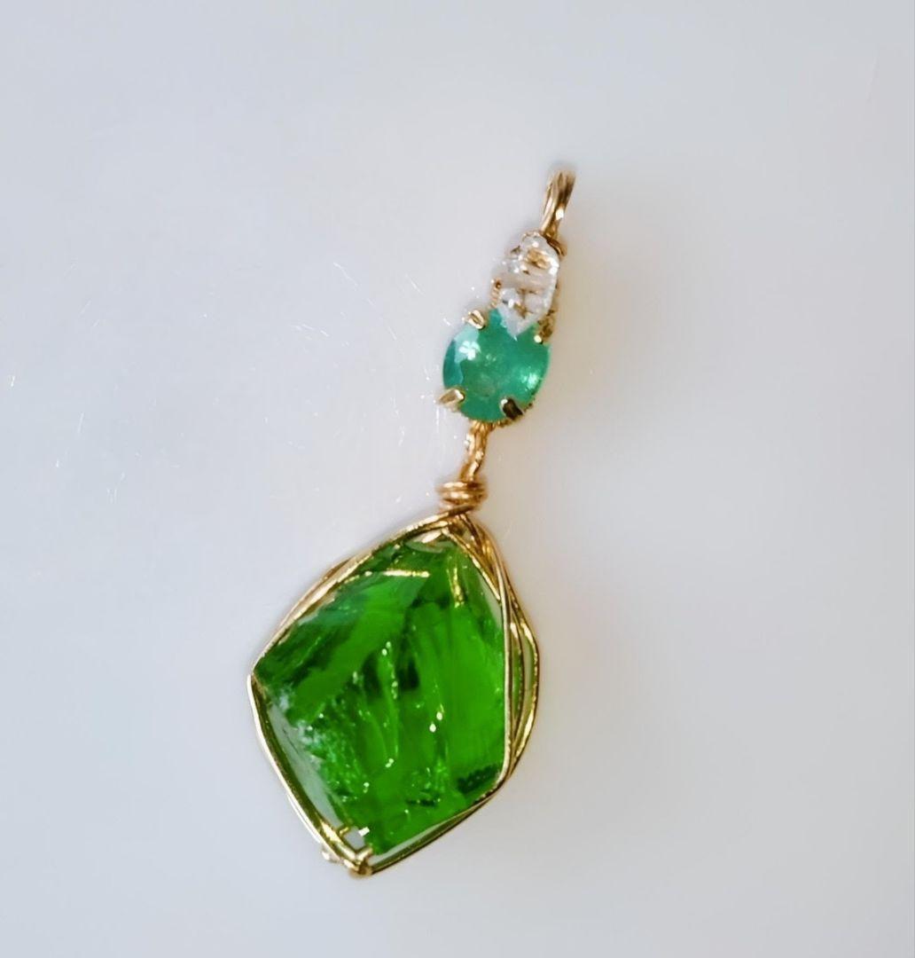Kgf14 希少 アンダラ エメラルドシフト 宝石ルース エメラルド ペンダント