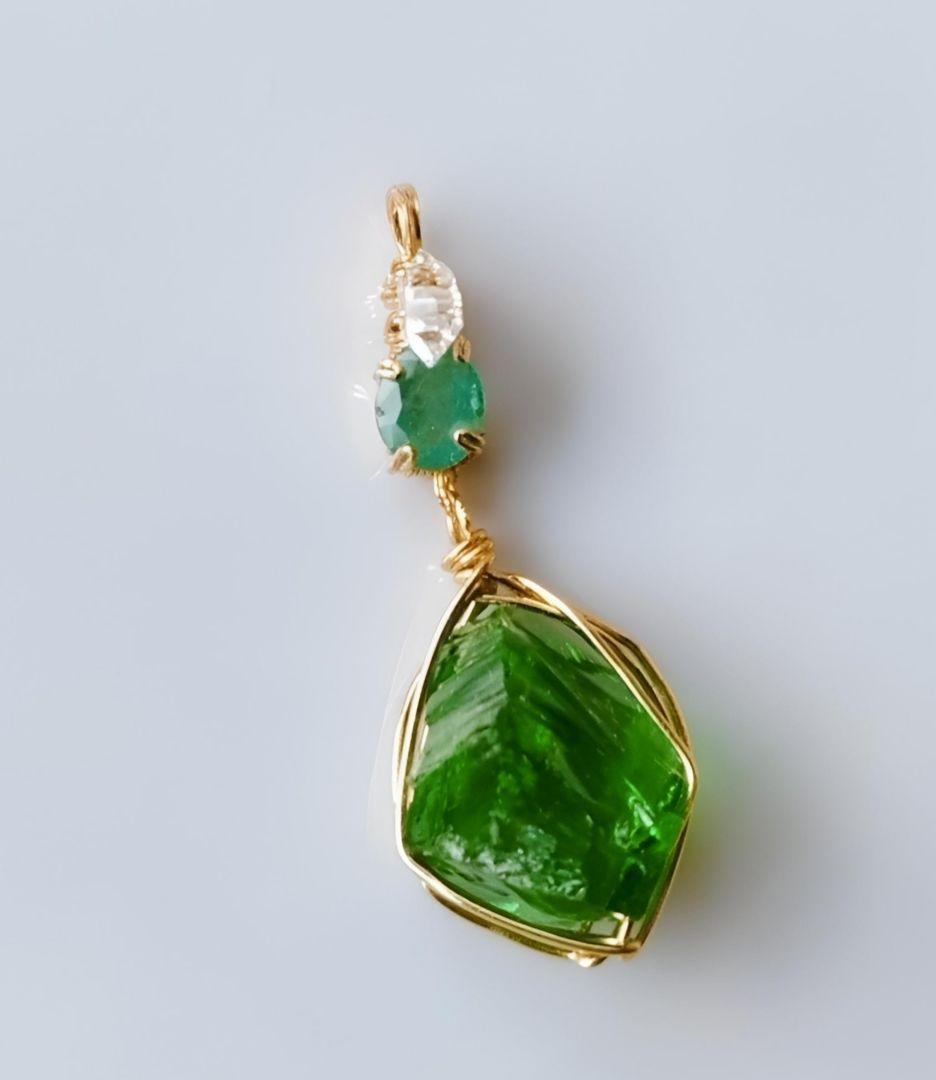 Kgf14 希少 アンダラ エメラルドシフト 宝石ルース エメラルド ペンダント