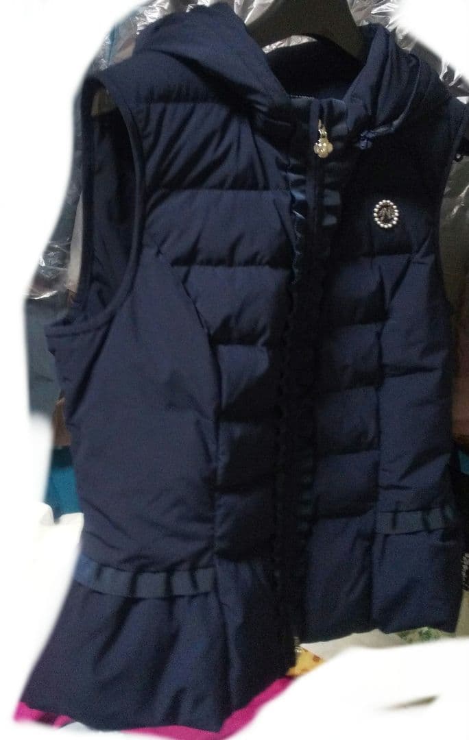 エムズグレイシー 可愛いフリルつきダウンベスト フードつき