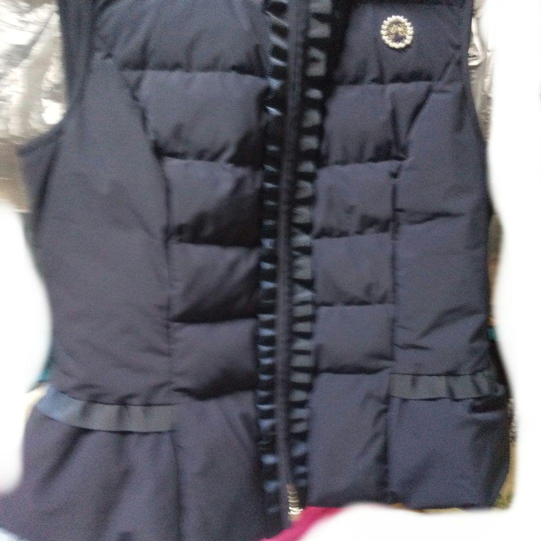 エムズグレイシー 可愛いフリルつきダウンベスト フードつき