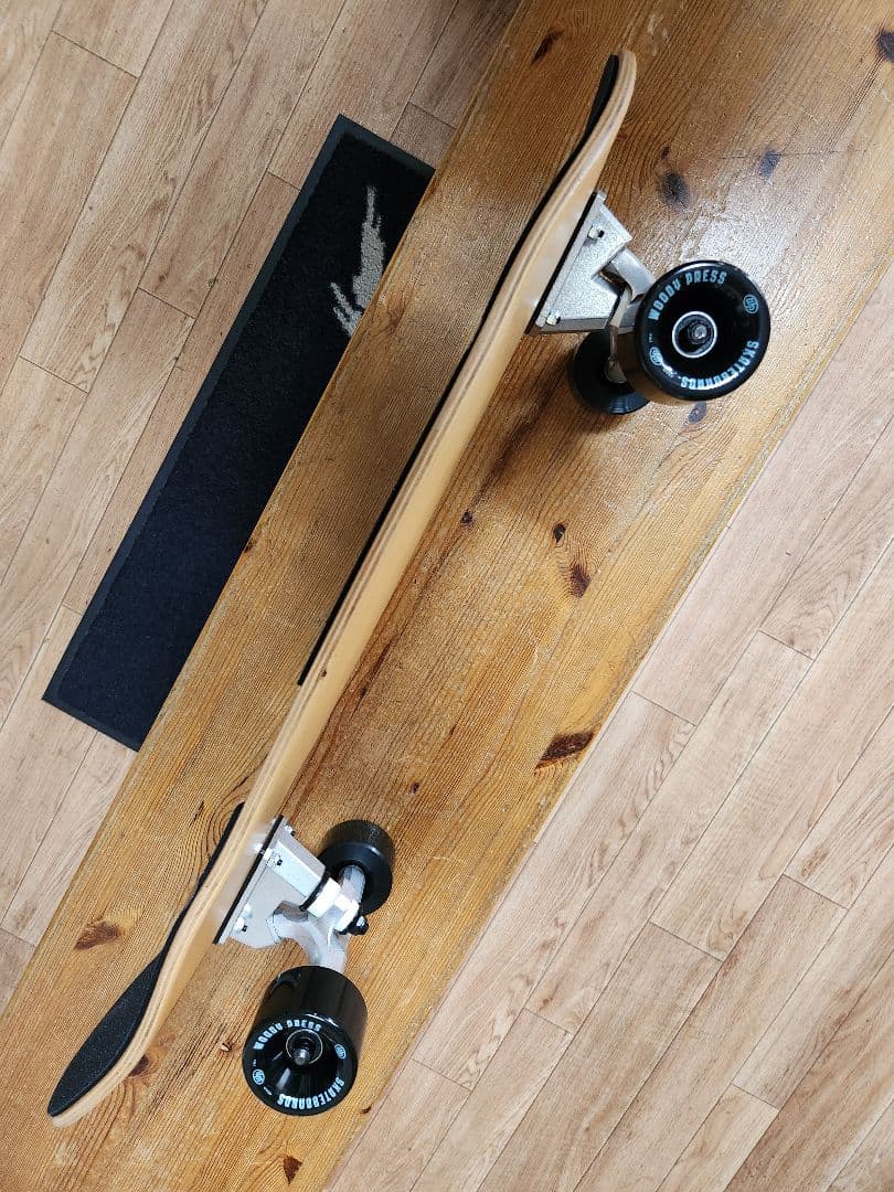 スケートボード　ウッディ－プレス