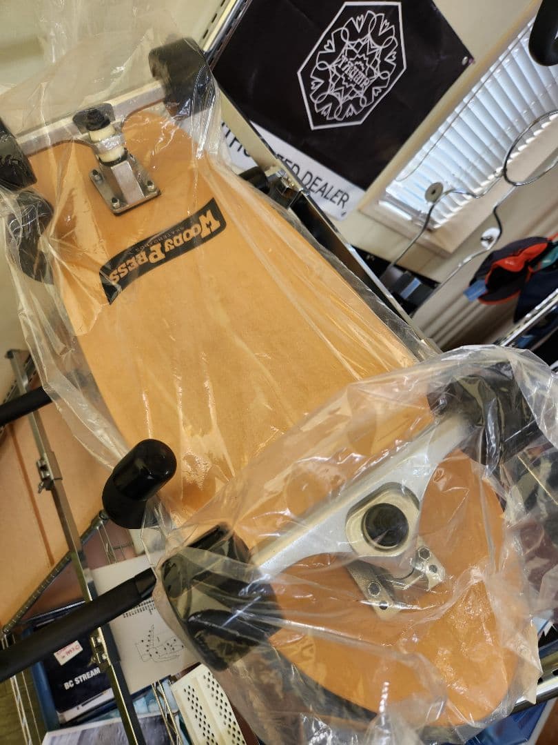 スケートボード　ウッディ－プレス