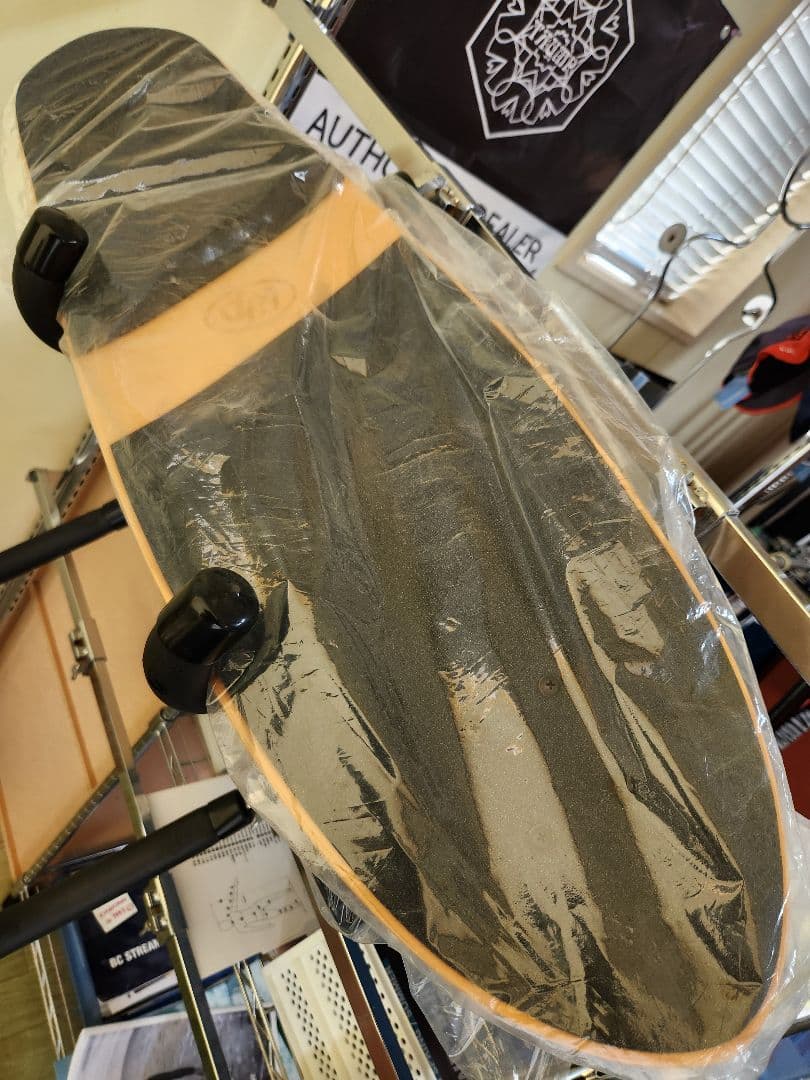 スケートボード　ウッディ－プレス