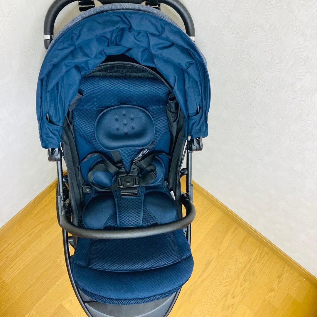 美品高品質アップリカAB型3輪ベビーカー　スムーヴプレミアム　ノーパンクタイヤ