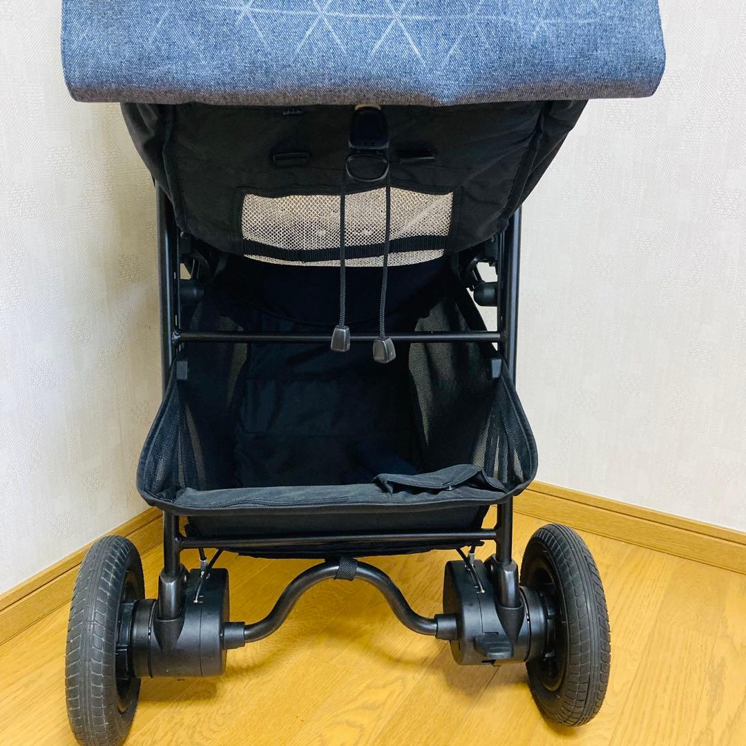 美品高品質アップリカAB型3輪ベビーカー　スムーヴプレミアム　ノーパンクタイヤ