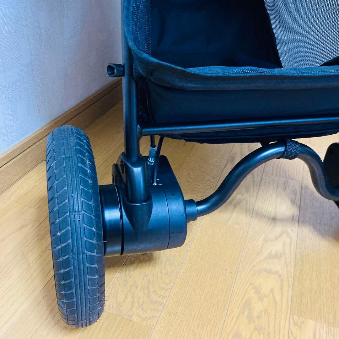 美品高品質アップリカAB型3輪ベビーカー　スムーヴプレミアム　ノーパンクタイヤ