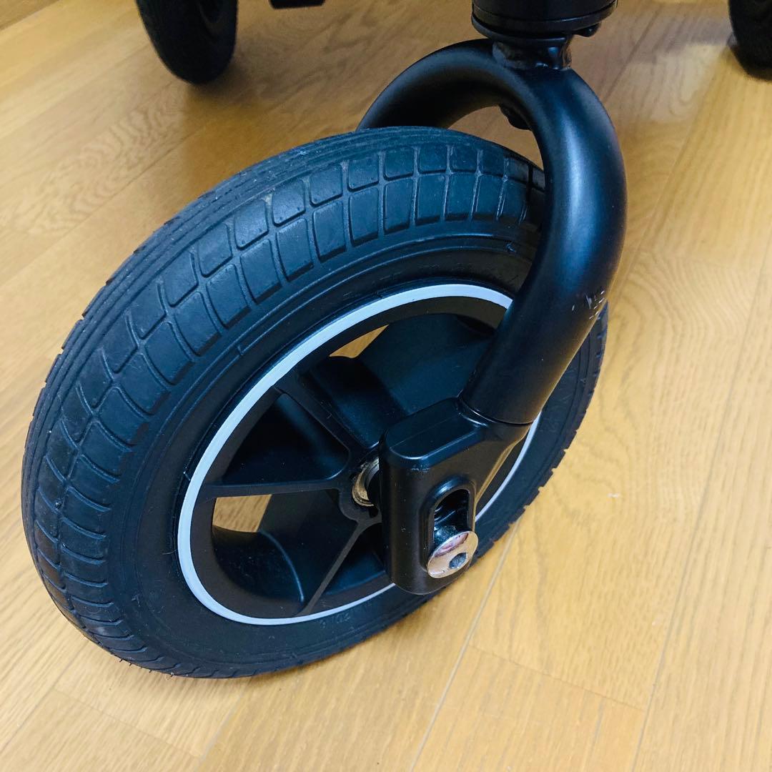 美品高品質アップリカAB型3輪ベビーカー　スムーヴプレミアム　ノーパンクタイヤ