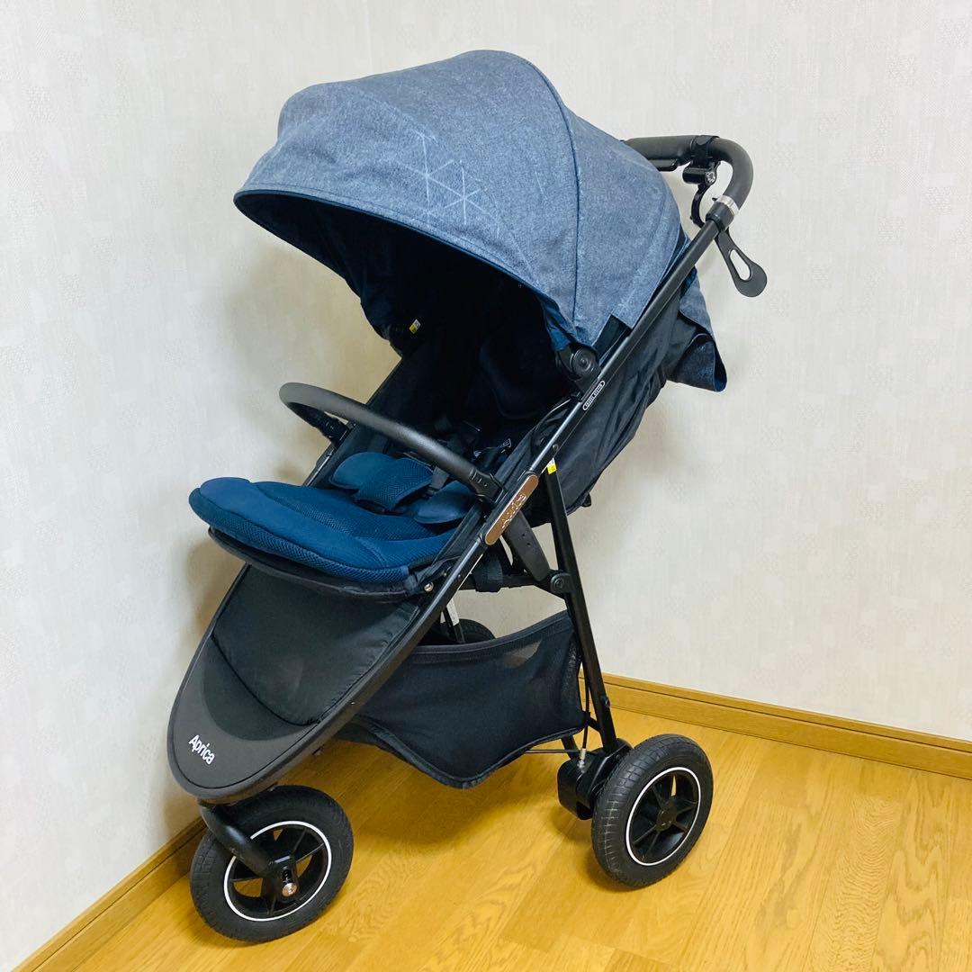 美品高品質アップリカAB型3輪ベビーカー　スムーヴプレミアム　ノーパンクタイヤ