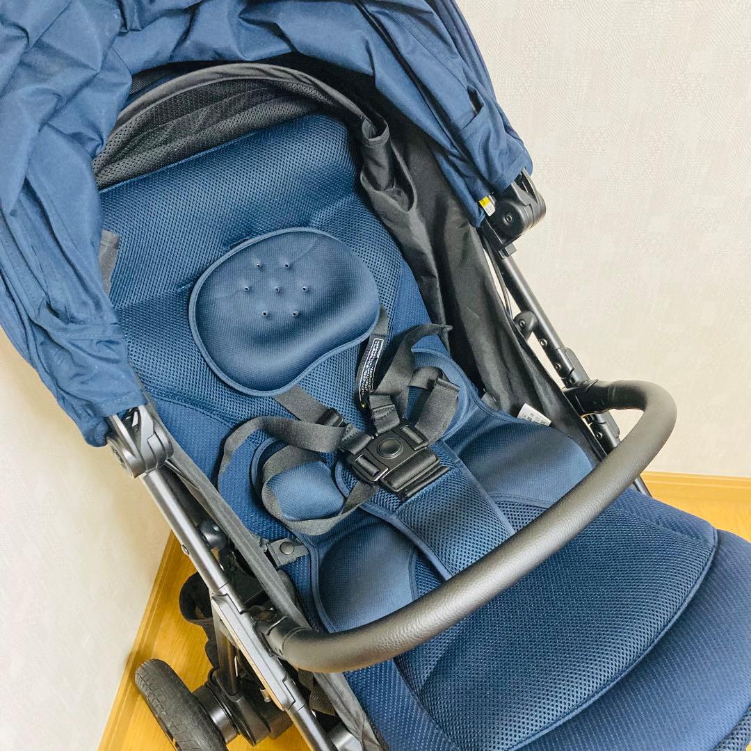 美品高品質アップリカAB型3輪ベビーカー　スムーヴプレミアム　ノーパンクタイヤ