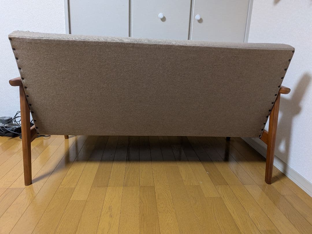 福岡　カリモク 60Kチェア 2シーターフラノベージュ