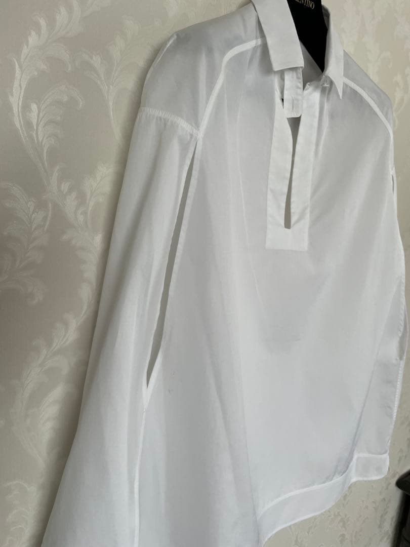 ヴレンティノ　ブラウス　シャツ　ケープ