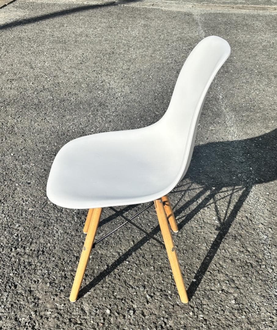 ☆引き取り限定☆ ダイニングチェア４脚 / シェルチェア / ホワイト