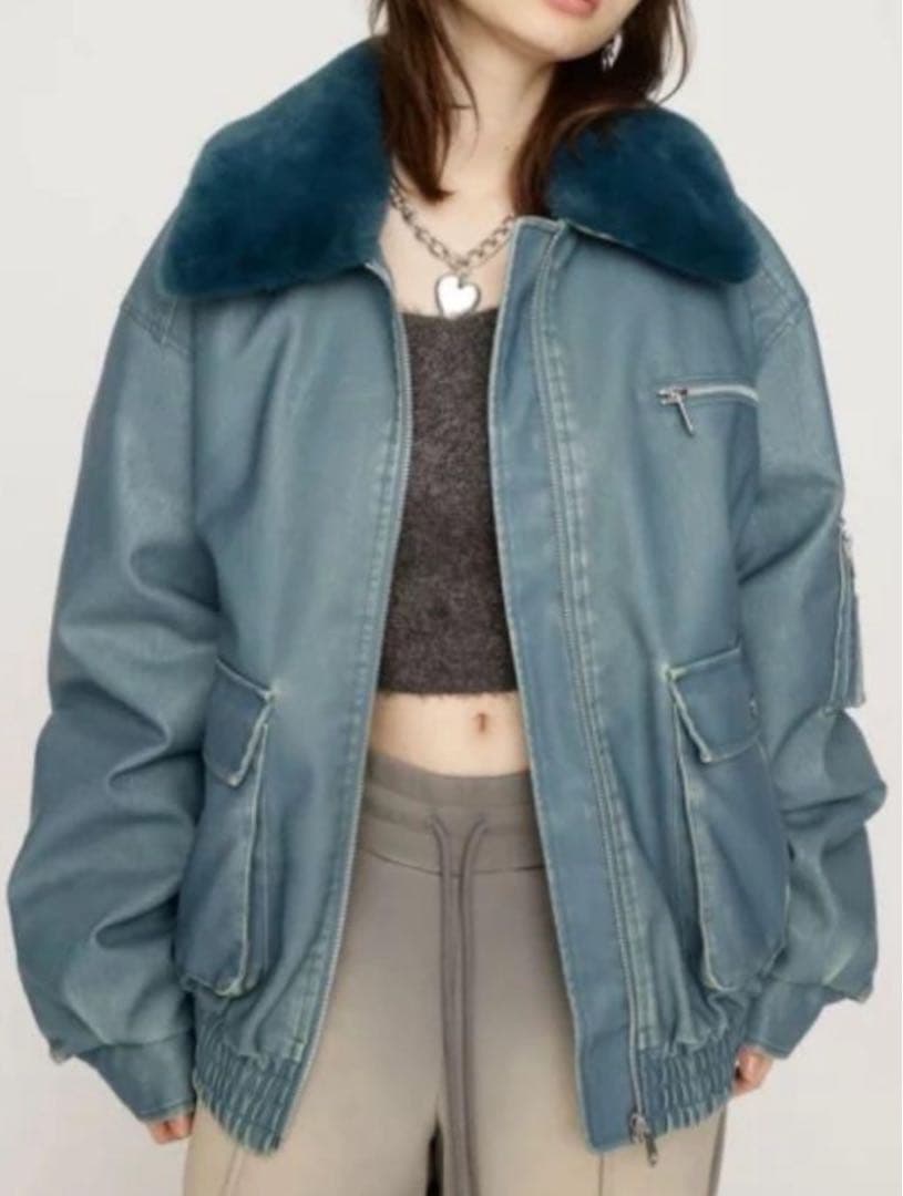 る*る様 【SLY】フェイクレザーブルゾン　ライトブルー　ファー取外可能