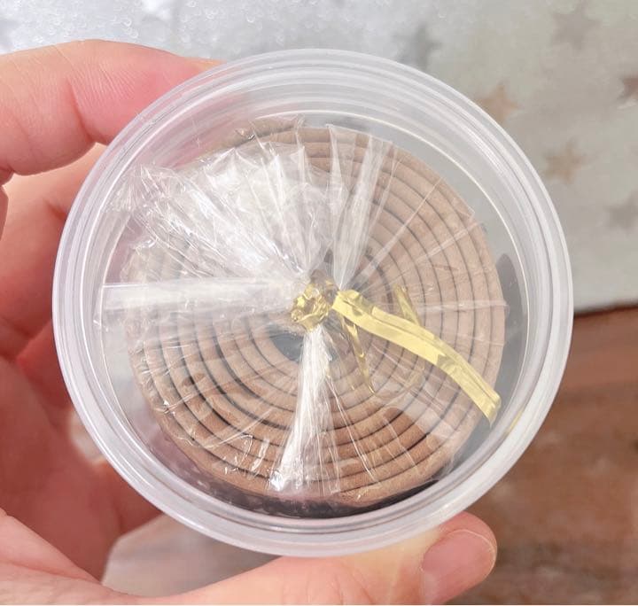 天然5星ベトナム芽庄沈香盤香1盒と線香立て 線香皿セット（番号A2243）