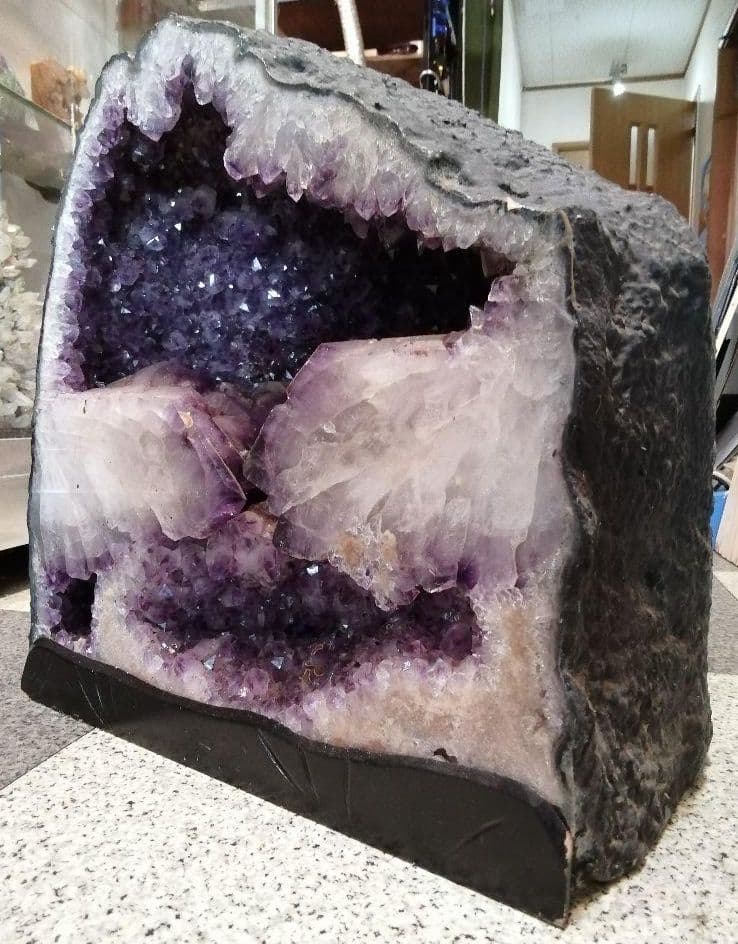 【特大!!!】アメジストドーム　66kg