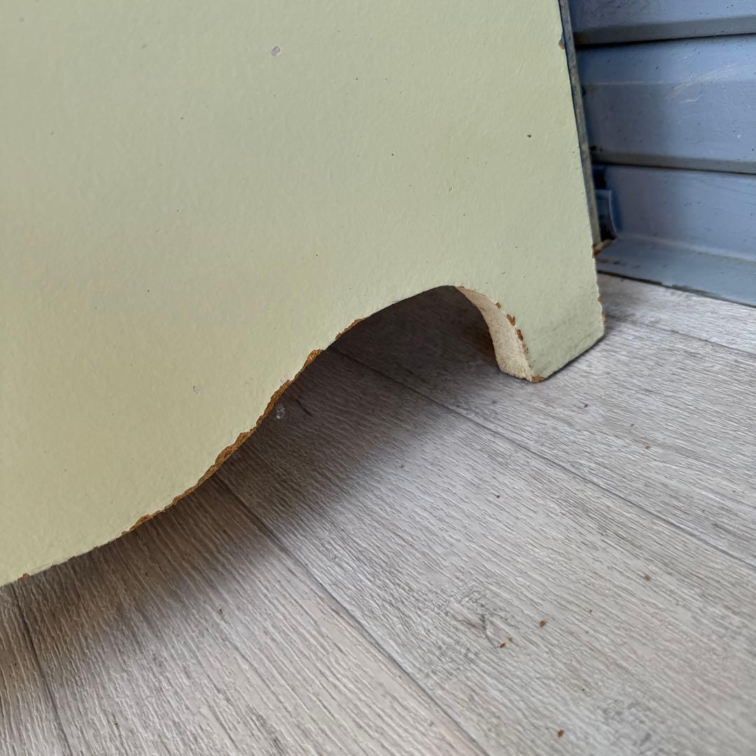 ロココ調　ナイトテーブル　チェスト