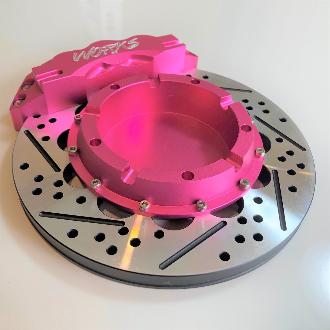 ブレーキキャリパーモチーフの小物入れ アッシュトレー 灰皿 ピンク