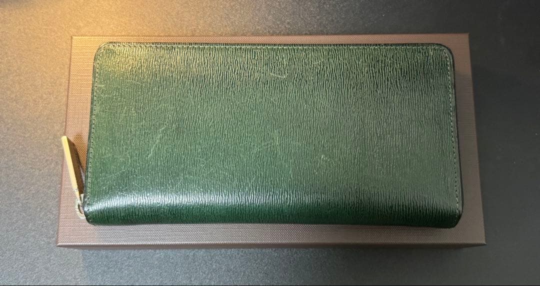 COCOMEISTER プルキャラック・クラウディオ　ラウンドジップ長財布