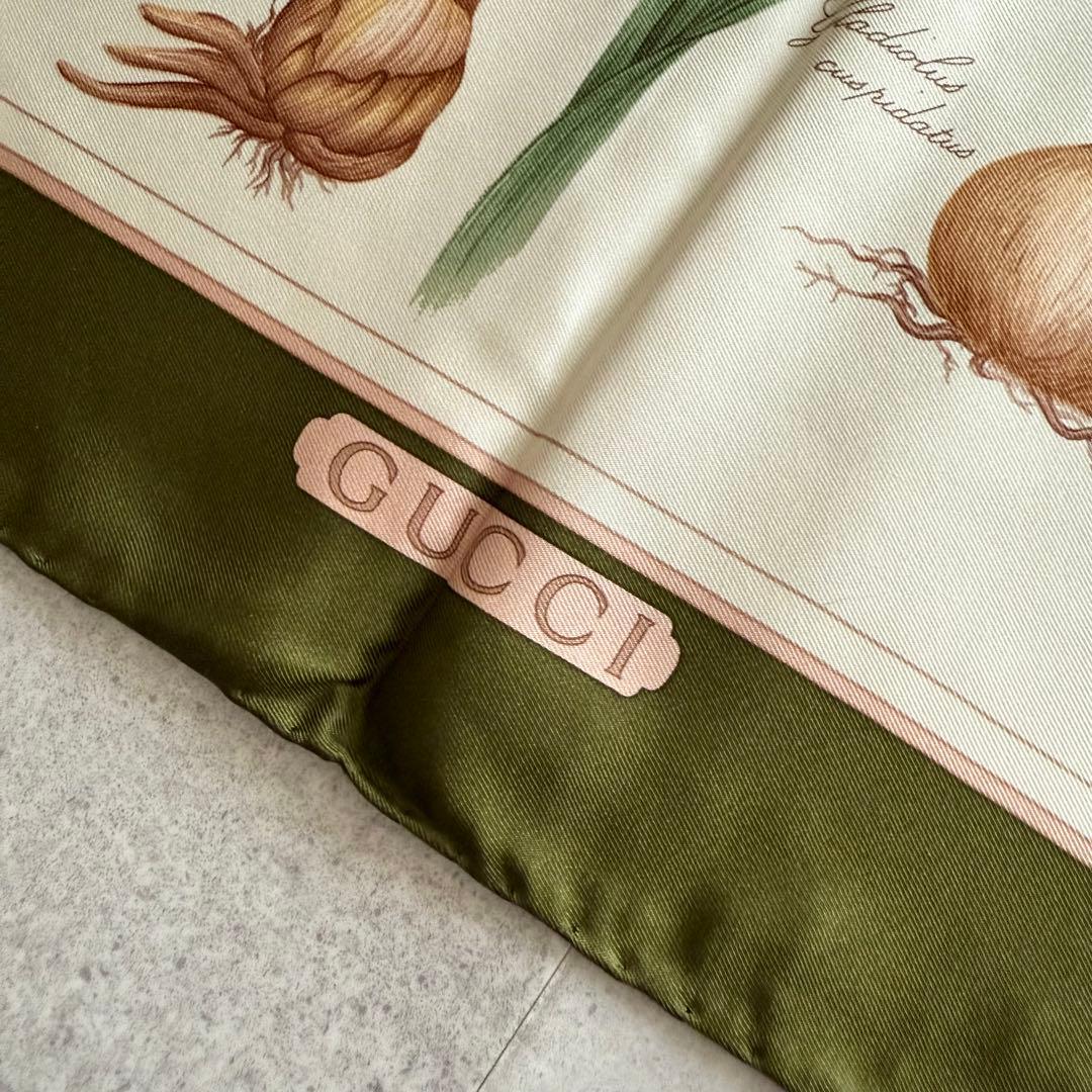 グッチ　大判スカーフ　花柄　ボタニカル　85cm×86cm グリーン　シルク