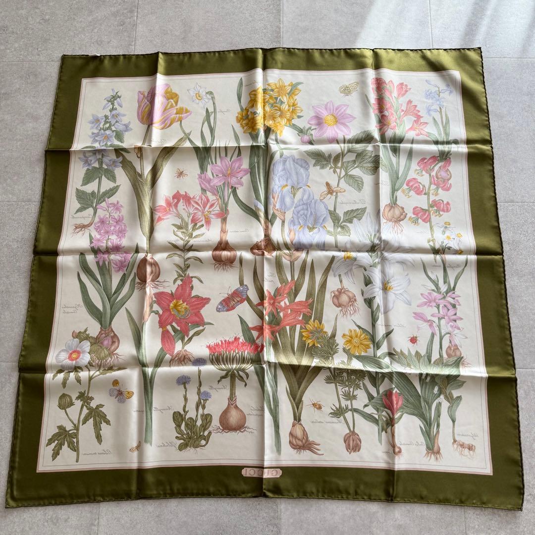グッチ　大判スカーフ　花柄　ボタニカル　85cm×86cm グリーン　シルク
