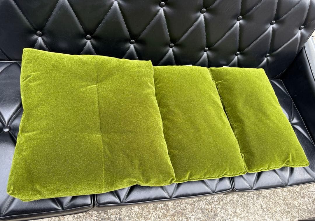 カリモク60 ロビークッション モケットグリーン 3個セット