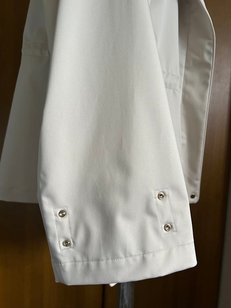 新品　タグ付　アマカ　リモンタサテンショートコート　スプリングコート　Mサイズ