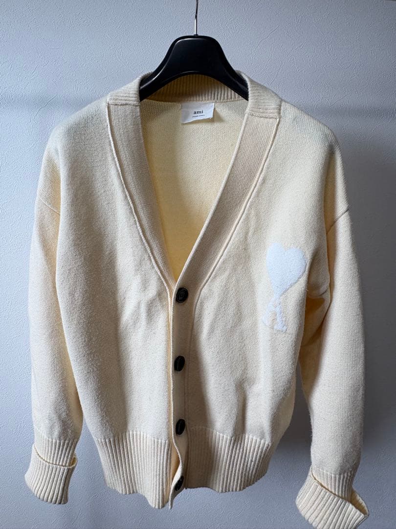 AMI PARIS アミパリス ハートロゴニットカーディガン