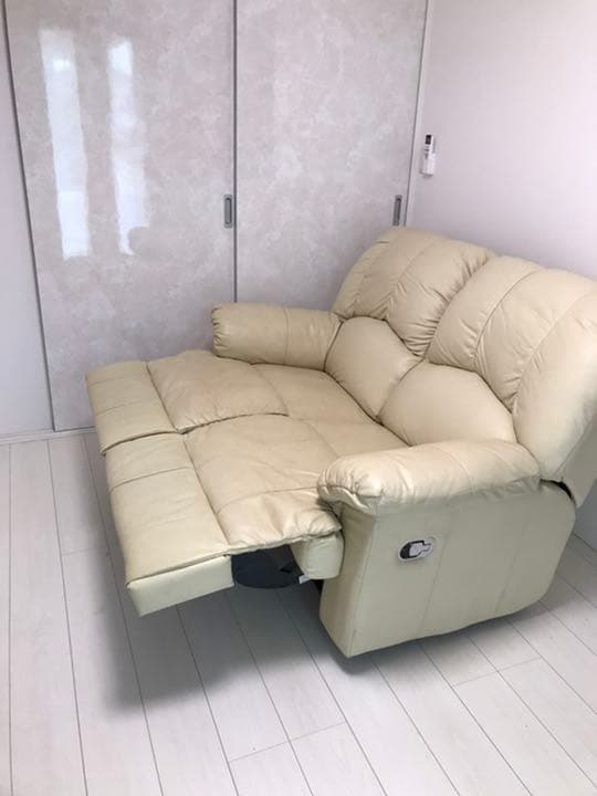 オットマン付き。ゆったり寛げます。千葉県八街市まで取りに来て頂ける方限定です。