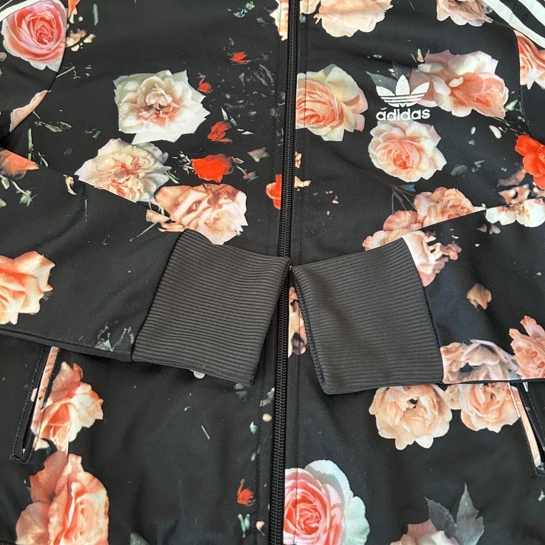 【専用】　RITA ORA着用 【adidas】 　トラックジャケット　薔薇花柄