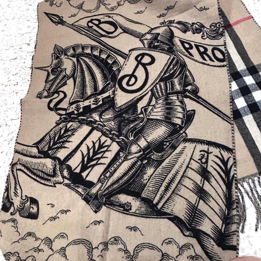 ピーナツさま　バーバリー BURBERRY リバーシブルEKD カシミアストール