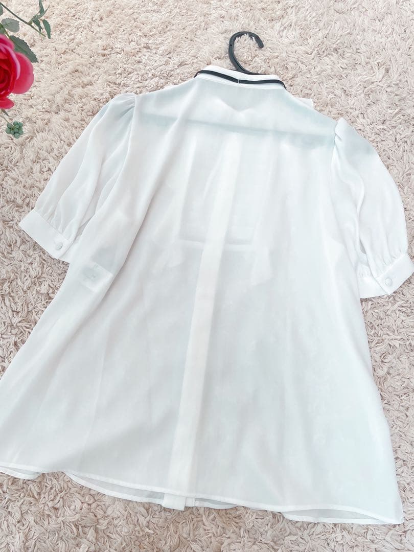 【美品✨】Loulou Willoughby フロントタックラッフル半袖ブラウス