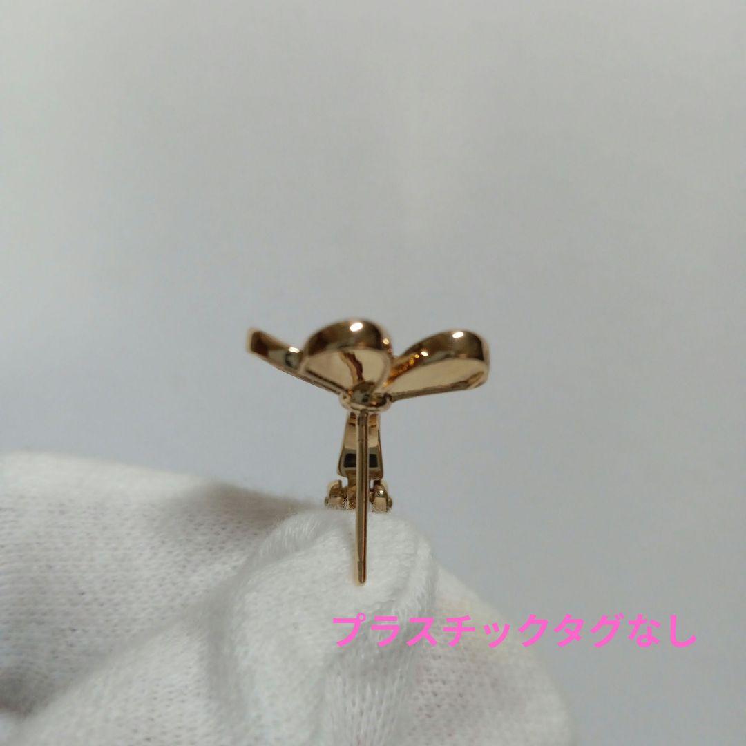 ハイクオリティ　三つ葉ピアス　フラワーピアス　YG