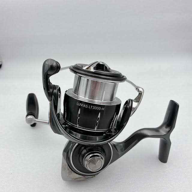 【極美品】DAIWA ダイワ LUVIAS 20ルビアス LT3000-H
