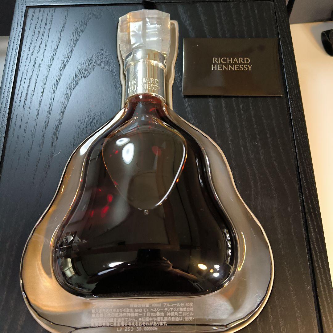 正規品のヘネシー リシャール、未開封、専用箱、外箱 、ギャランティカード付き