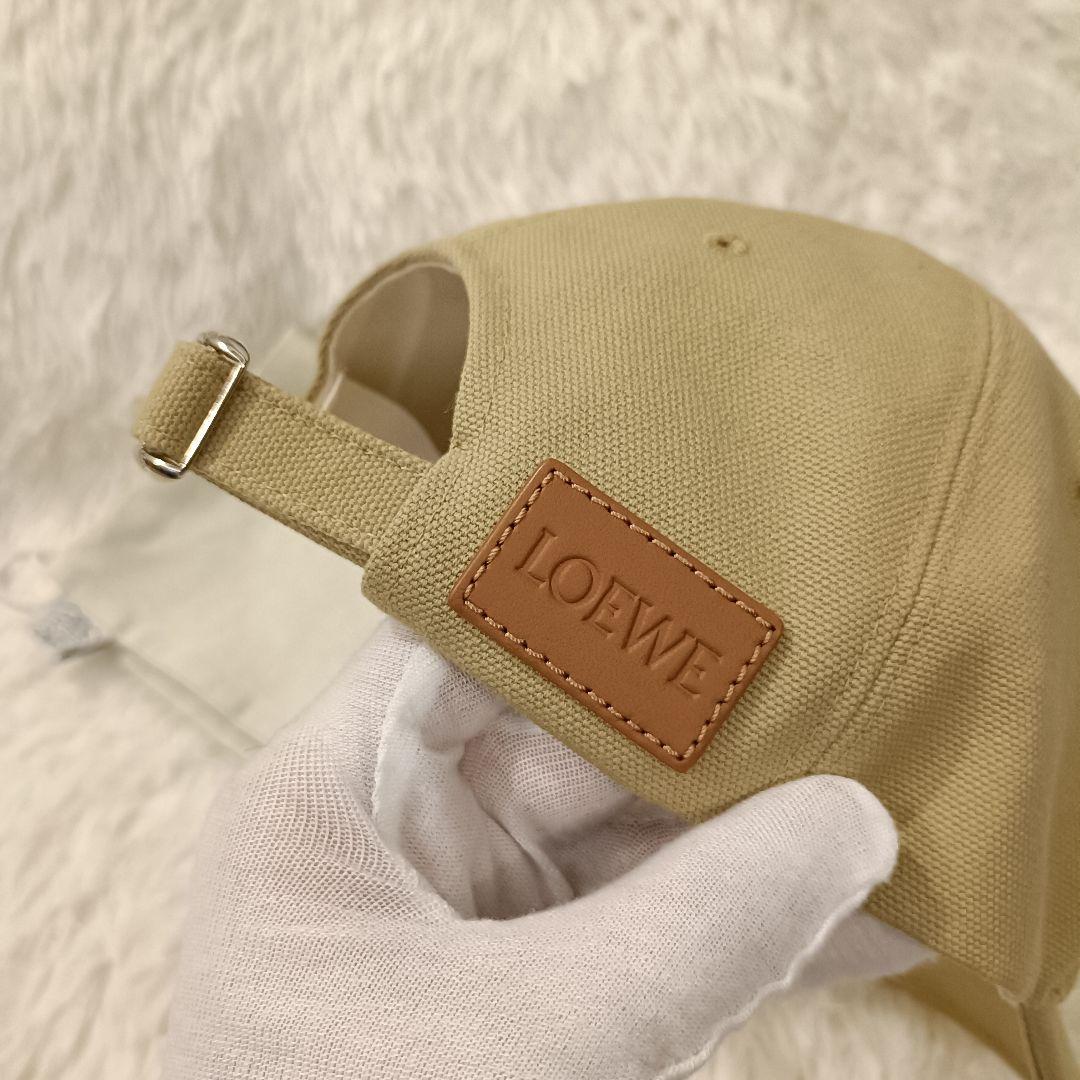 s*s様 極美品✨️保存袋　LOEWE ベージュ キャップ ロエベ