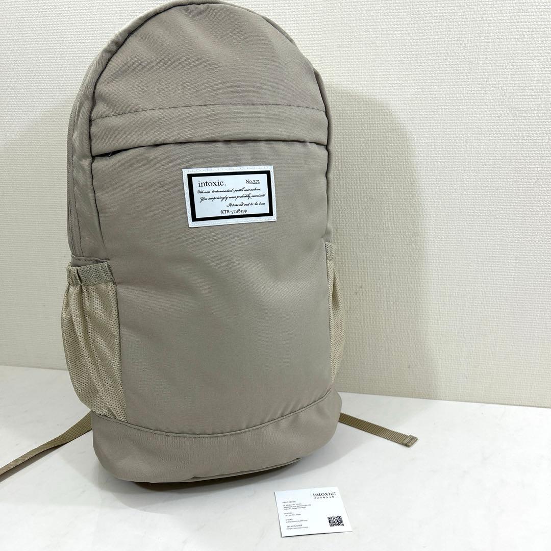 イントキシック　intoxic. No.371 リュック・バックパック　ベージュ