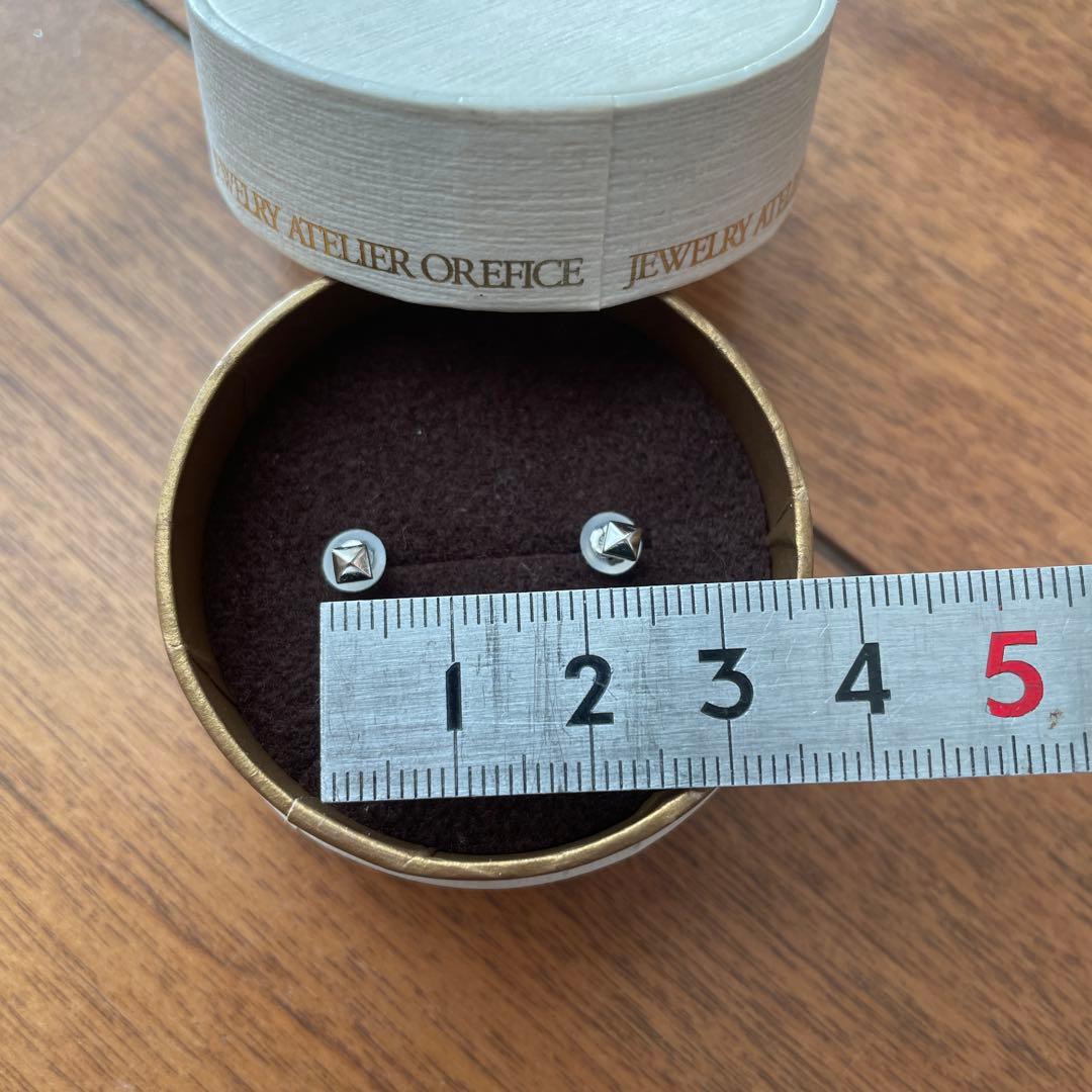 Xmas sale Oreficceミニスタッズ ピアス（PT950）