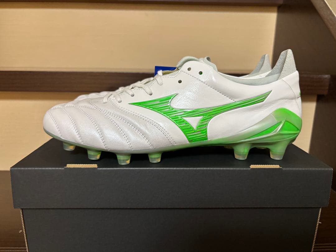 サッカースパイク　モレリアネオ4 JAPAN 限定カラー　新品　26.5cm