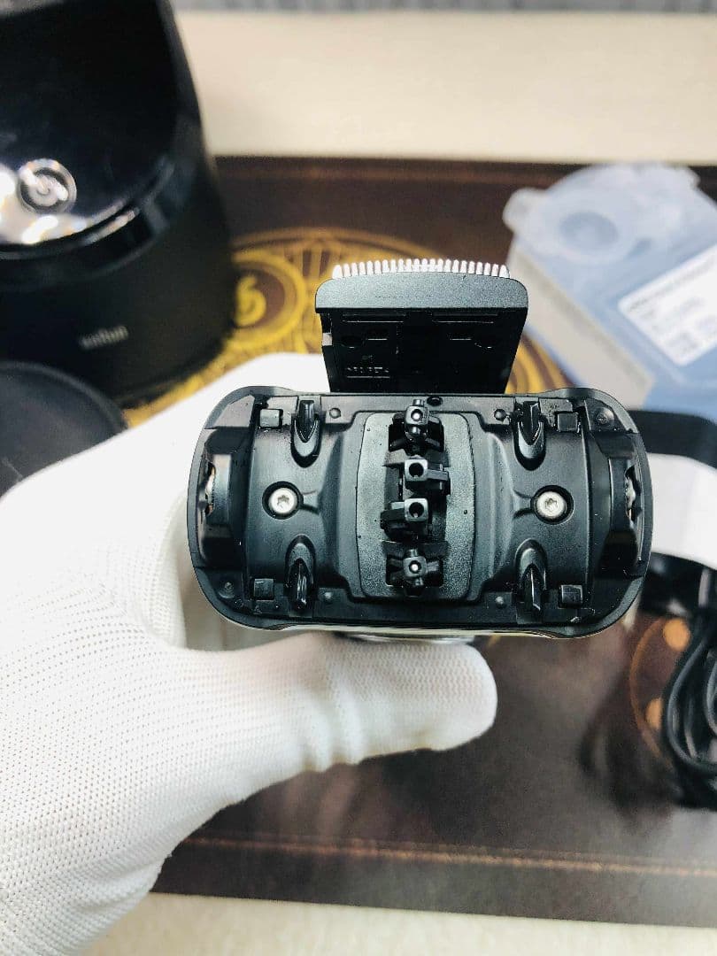 【けんと】BRAUN S9 9297ccメンズ電気シェーバー ブラウン