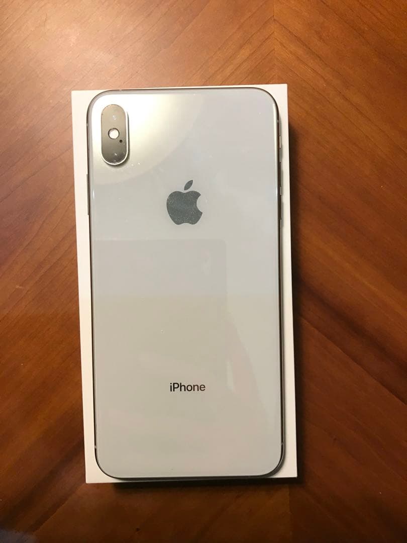 ★ Apple iPhone Xsmax シルバー　美品　匿名発送★