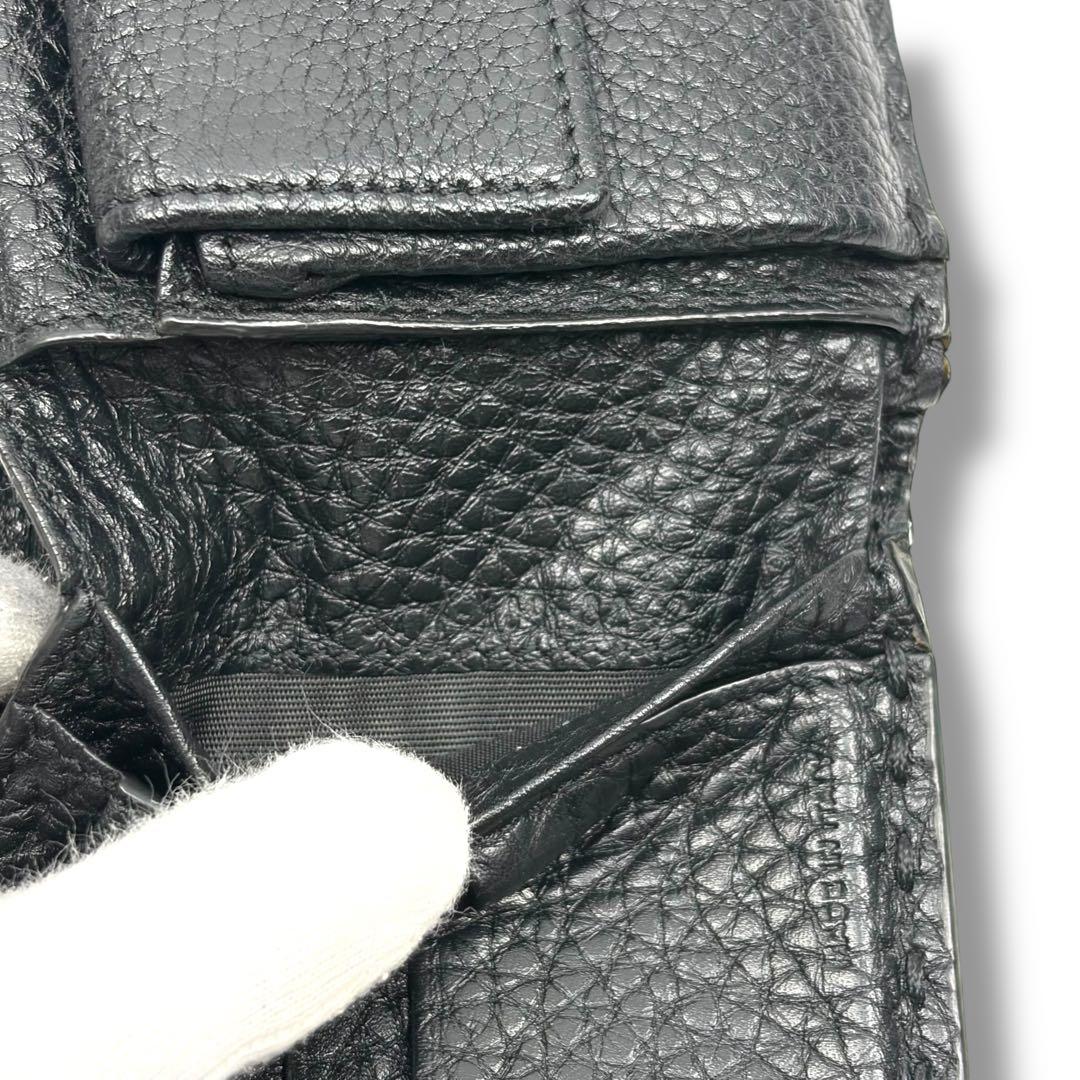 FENDI フェンディ セレリア 二つ折り財布 SELLERIA ステッチ 黒