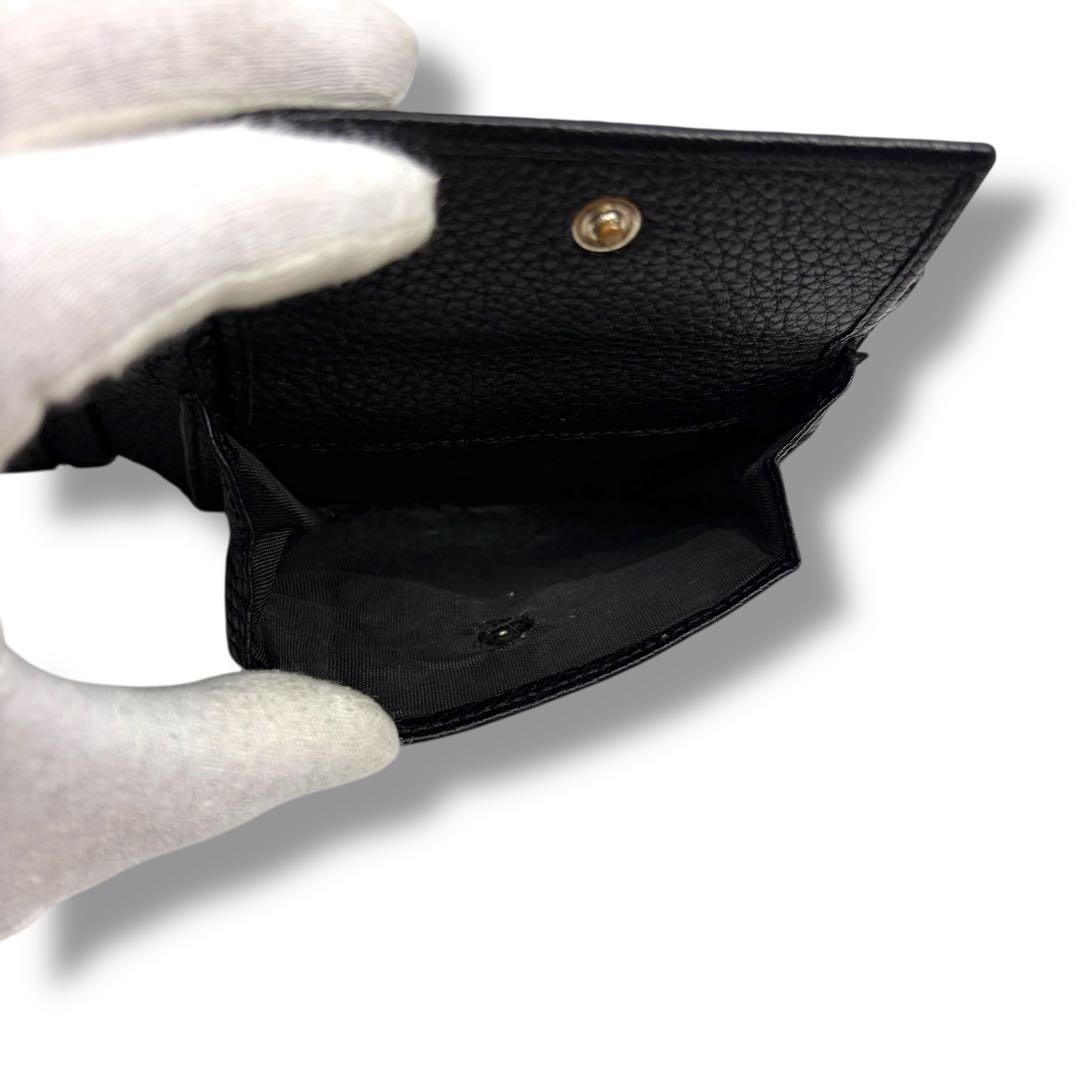 FENDI フェンディ セレリア 二つ折り財布 SELLERIA ステッチ 黒