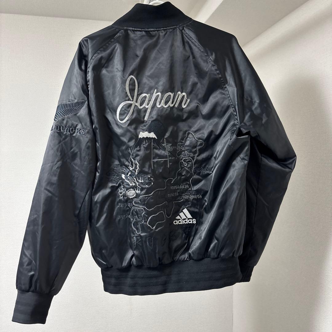 adidas スカジャン 日本刺繍 黒　日本限定