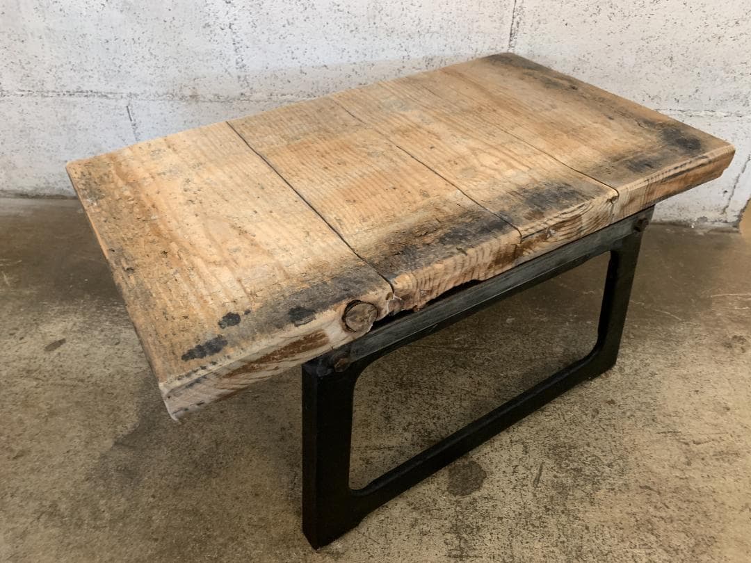 フランス アンティーク 古材 アイアン ローテーブル　ベンチ スツール 展示台