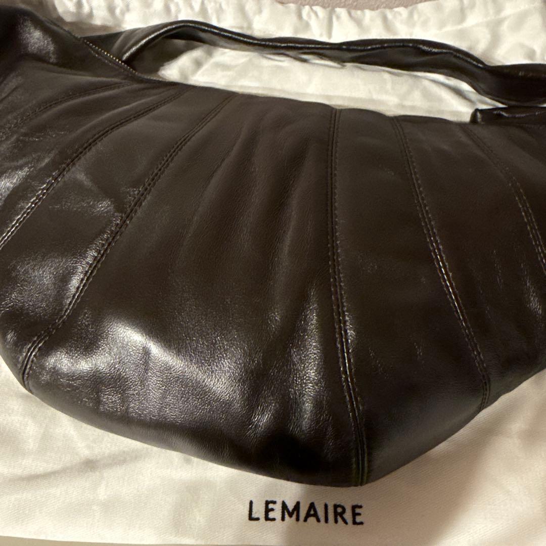 バッグ LEMAIRE MEDIUM CROISSANT BAG dark brown