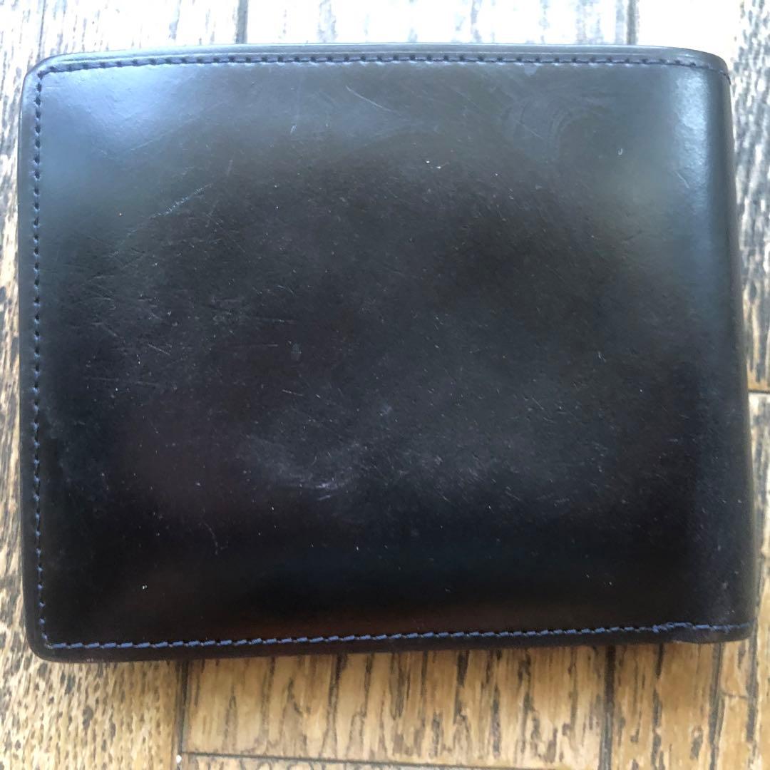 キプリス　ネイビーレザー二つ折り財布