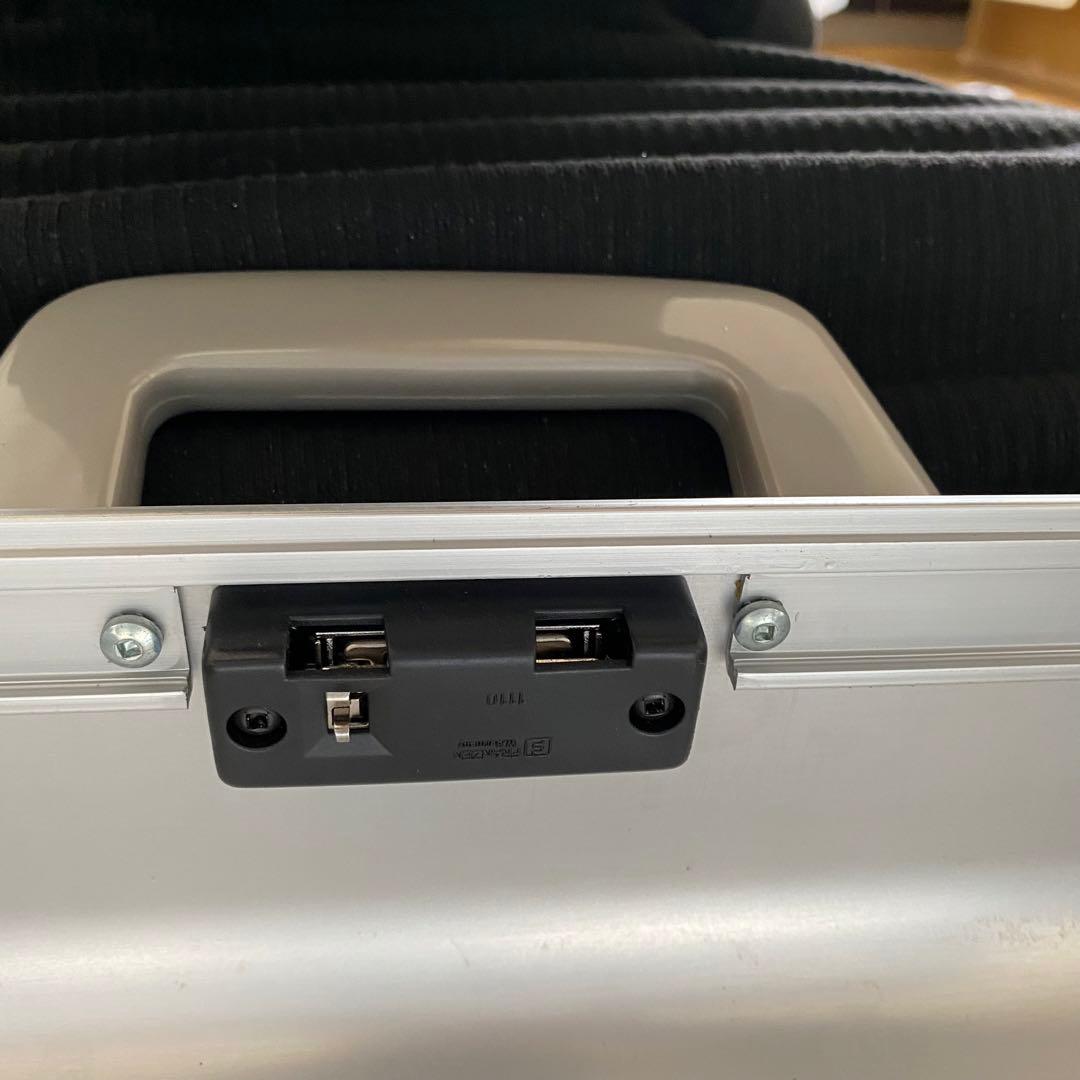 ゼロハリーバートン　アタッシュケース　カメラケース　エリート　シルバー　アルミ