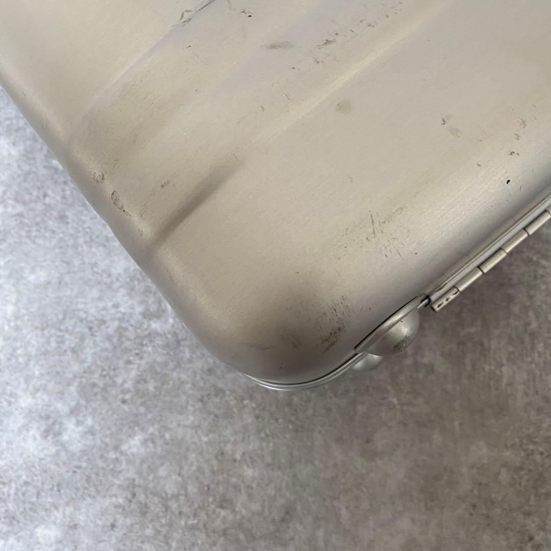 ゼロハリーバートン　アタッシュケース　カメラケース　エリート　シルバー　アルミ