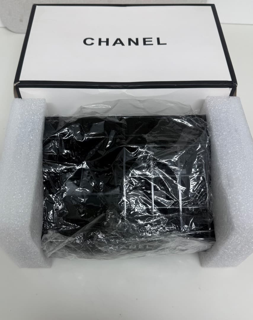 CHANEL コスメケース