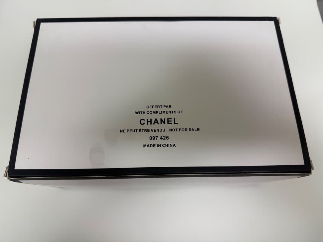 CHANEL コスメケース